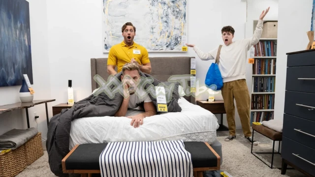 Men Sneaky Showroom Fuck Blond Hair, Doggystyle, Spitting, Brown Hair, Big Dick, One-on-one, Storeclerk, Deep-throat