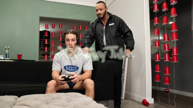 Summa Cum Load Part 4 Muscular Man, Blowjob, Gagging, Bareback, Living Room, Deep-throat, Spitting Men